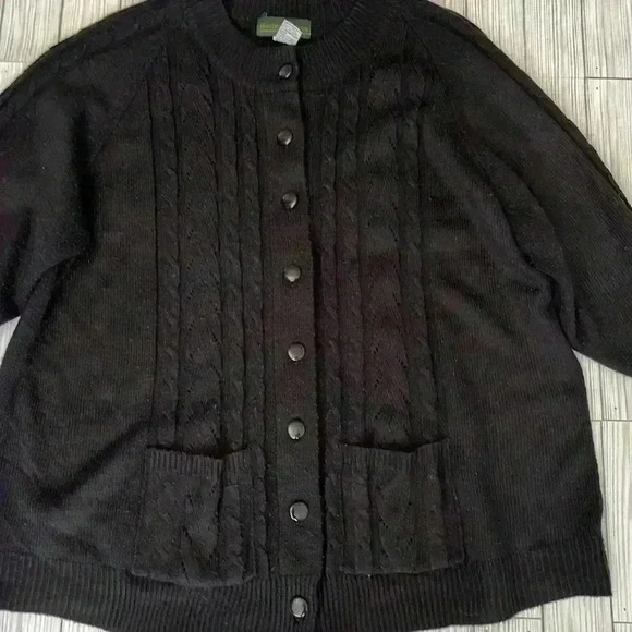 Hunter’s Run Cardigan - Picture 1 of 5